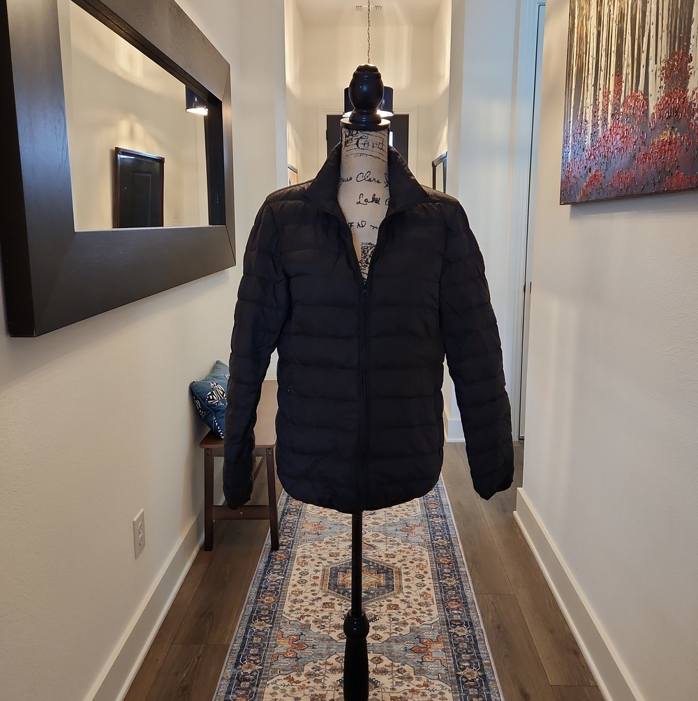Black Women's Lightweight Quilted Puffer Jacket